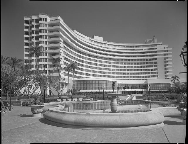 Historic curved hotel on Miami Beach